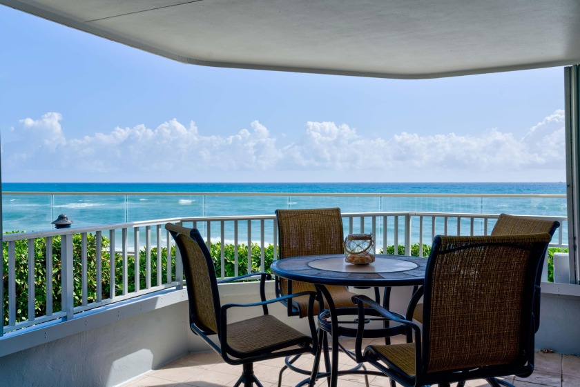 GREAT VIEWS OF THE BLUE ATLANTIC OCEAN FROM THIS UNIQUE 1ST - Beach Condo for sale in Singer Island, Florida on Beachhouse.com