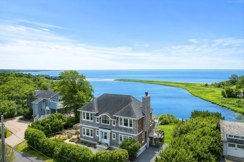 A luxurious yet comfortably beachy waterside retreat, this - Beach Home for sale in Southampton, New York on Beachhouse.com