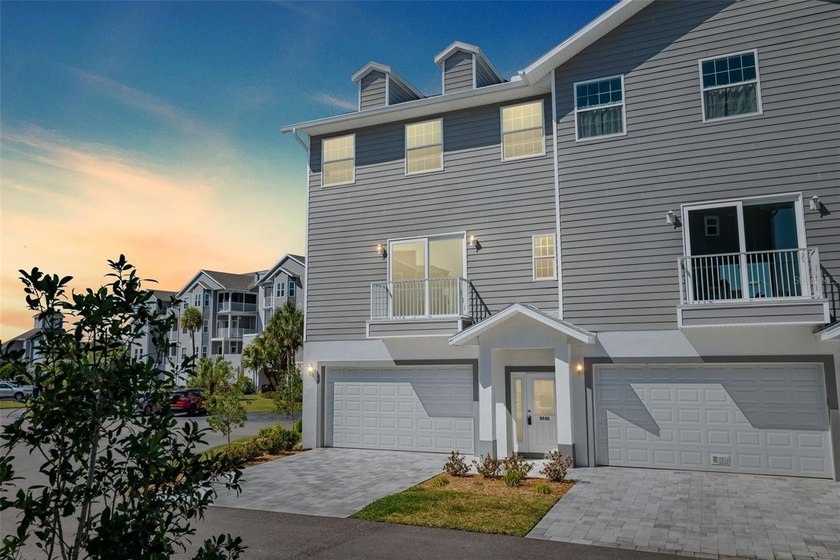 Welcome home to your beautifully appointed corner townhome - Beach Condo for sale in New Port Richey, Florida on Beachhouse.com