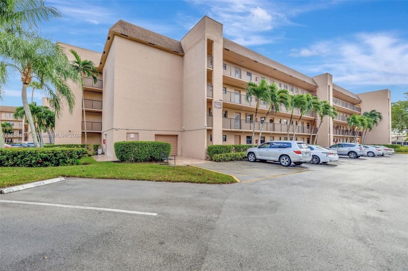 Welcome Home to this spacious unit overlooking the tranquil - Beach Condo for sale in Sunrise, Florida on Beachhouse.com