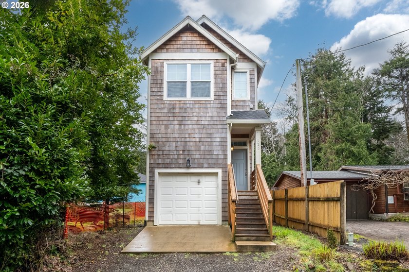 Completely turn key and offered fully furnished, this 2021 built - Beach Home for sale in Rockaway Beach, Oregon on Beachhouse.com