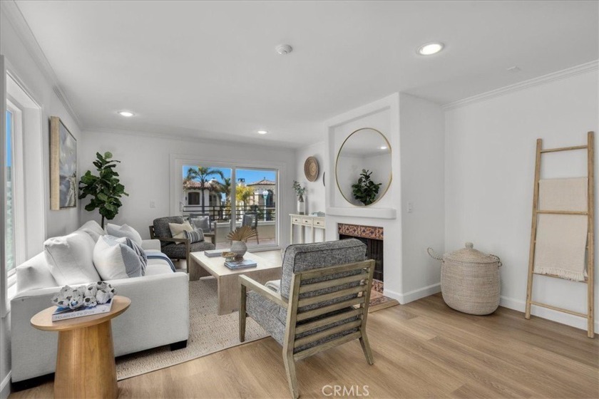 Hmmm?  You want a 2 bedroom 2 bath home at the beach - with at - Beach Condo for sale in Redondo Beach, California on Beachhouse.com