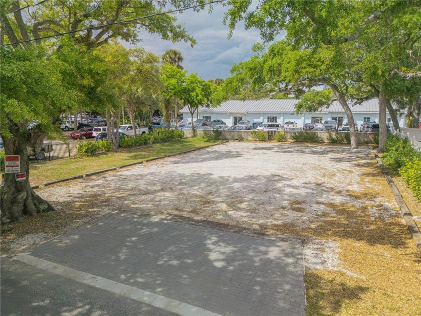 Perfectly located Mixed Use zoned lot in New Smyrna Beach right - Beach Lot for sale in New Smyrna Beach, Florida on Beachhouse.com