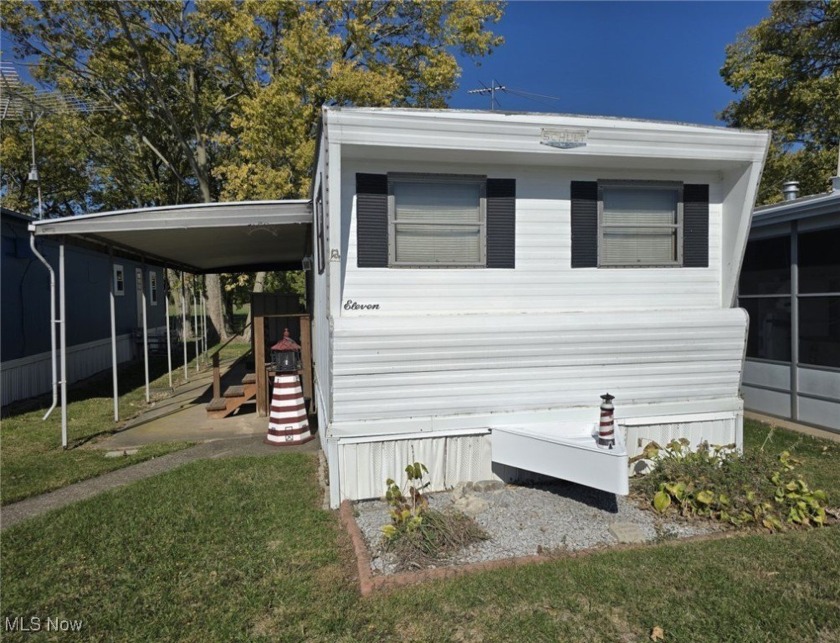 Lakefront Catawba Shores Mobile Home Park! This home features 2 - Beach Home for sale in Port Clinton, Ohio on Beachhouse.com