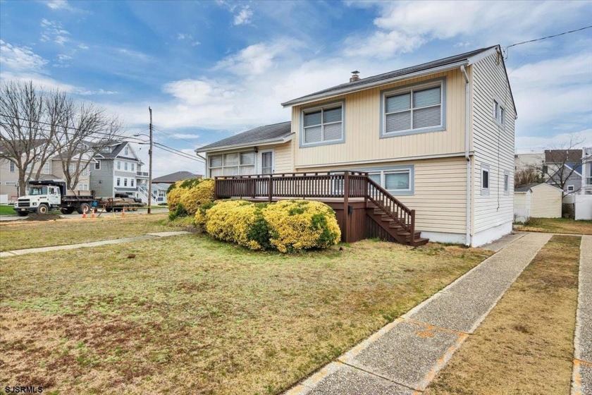 Welcome to your dream home with bay views.This beautiful - Beach Home for sale in Ocean City, New Jersey on Beachhouse.com