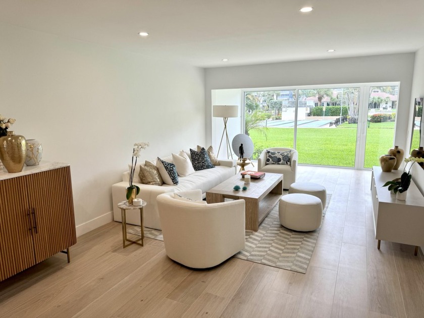 This luxurious 2-bed, 2-bath, fully renovated 55+ condo in - Beach Condo for sale in Delray Beach, Florida on Beachhouse.com