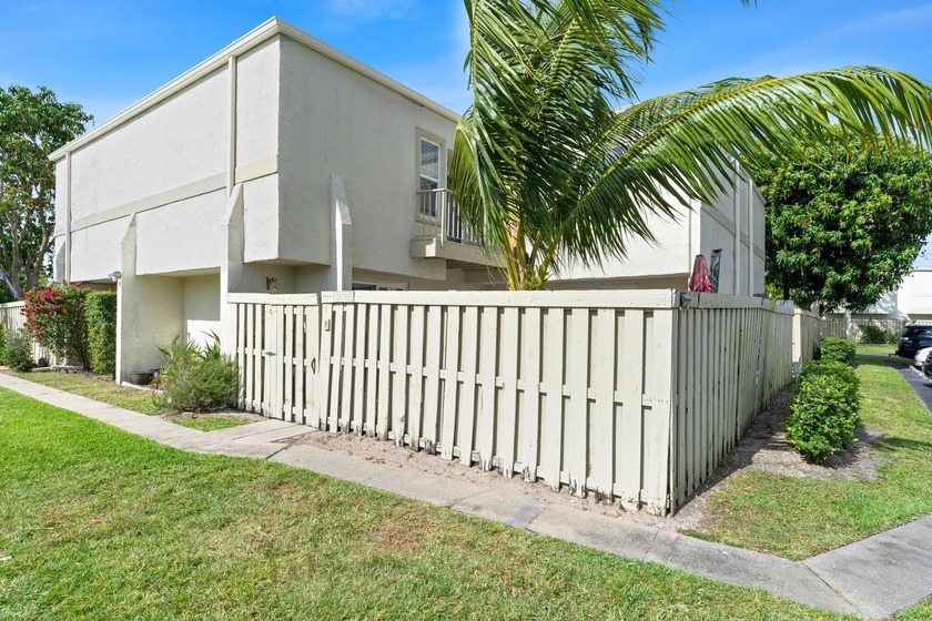 Welcome to this beautifully updated 2-bed, 2.5-bath home - Beach Townhome/Townhouse for sale in Wellington, Florida on Beachhouse.com
