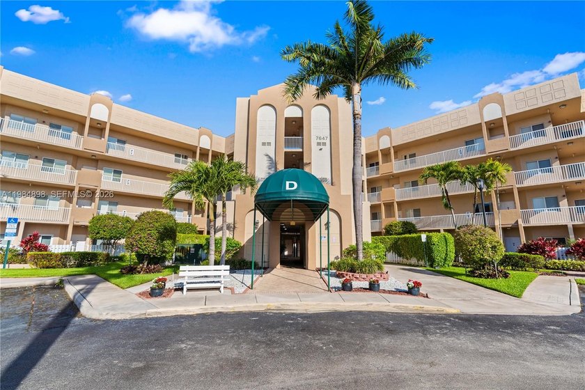 Beautifully condo in highly sought after Southampton in Kings - Beach Condo for sale in Tamarac, Florida on Beachhouse.com