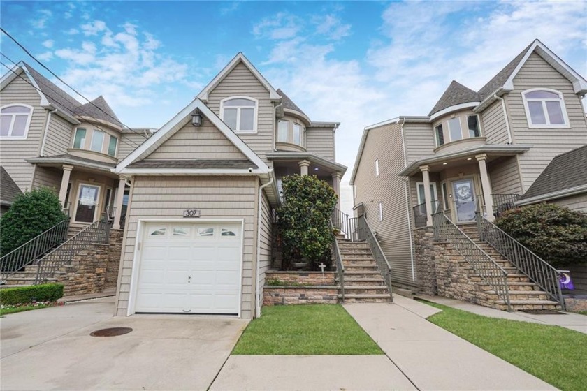 Beautiful Two-Dwelling Home In Tottenville. This Gorgeous - Beach Home for sale in Staten  Island, New York on Beachhouse.com