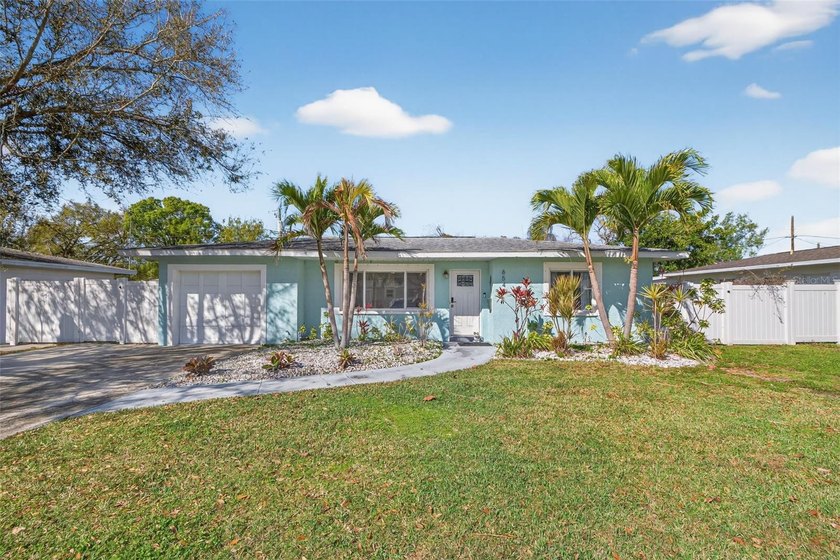 Under contract-accepting backup offers. MOVE IN READY AND LOADED - Beach Home for sale in St. Petersburg, Florida on Beachhouse.com