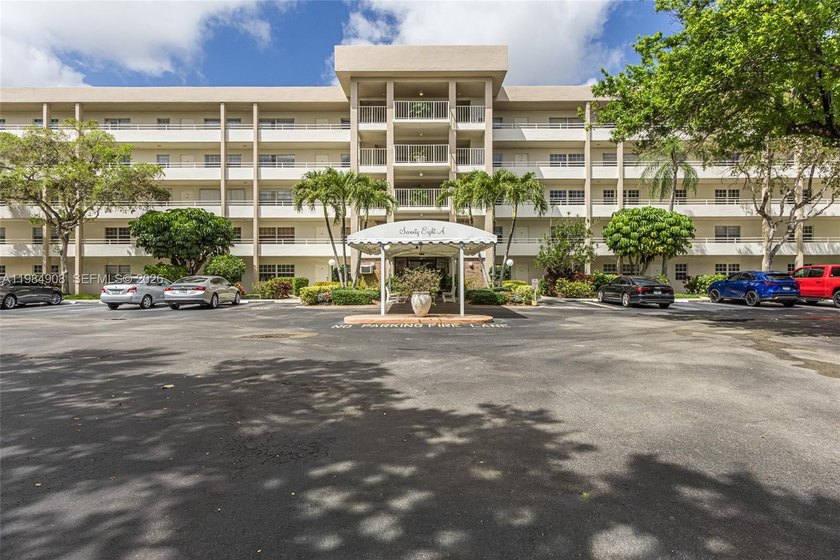 Stunning remodeled 3 bed 2.5 bath condo in sought after - Beach Condo for sale in Pompano Beach, Florida on Beachhouse.com