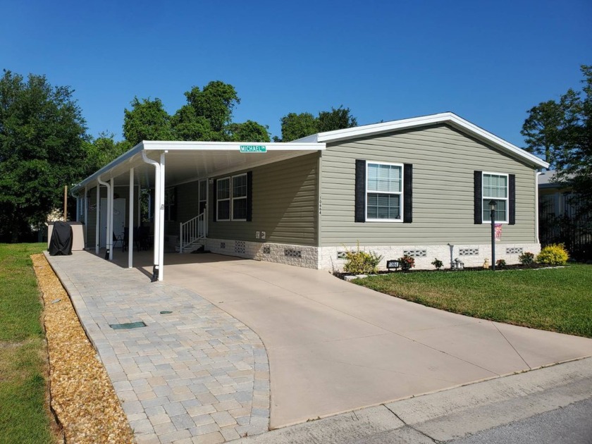 THIS HOME IS ON LEASED LAND WITH A MONTHLY LOT OF $414 AND THAT - Beach Home for sale in Homosassa, Florida on Beachhouse.com