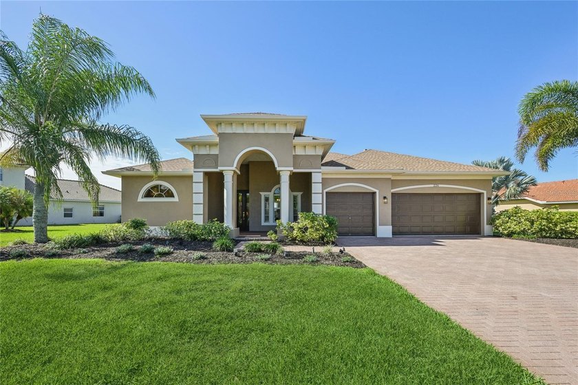 Don't just move. Arrive!  New in Greyhawk Landing! New Roof! - Beach Home for sale in Bradenton, Florida on Beachhouse.com
