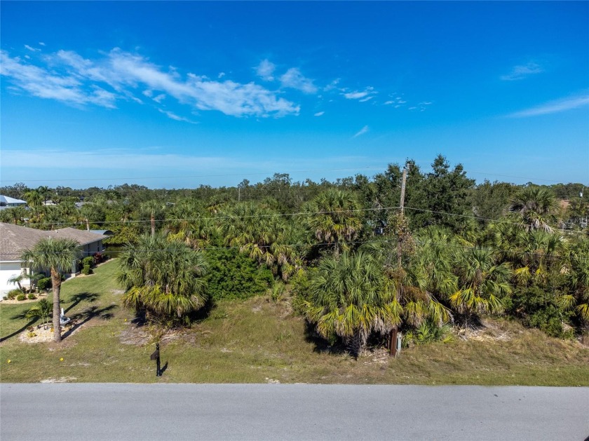 Residential Building Lot on the Como Waterway. Direct access to - Beach Lot for sale in Port Charlotte, Florida on Beachhouse.com