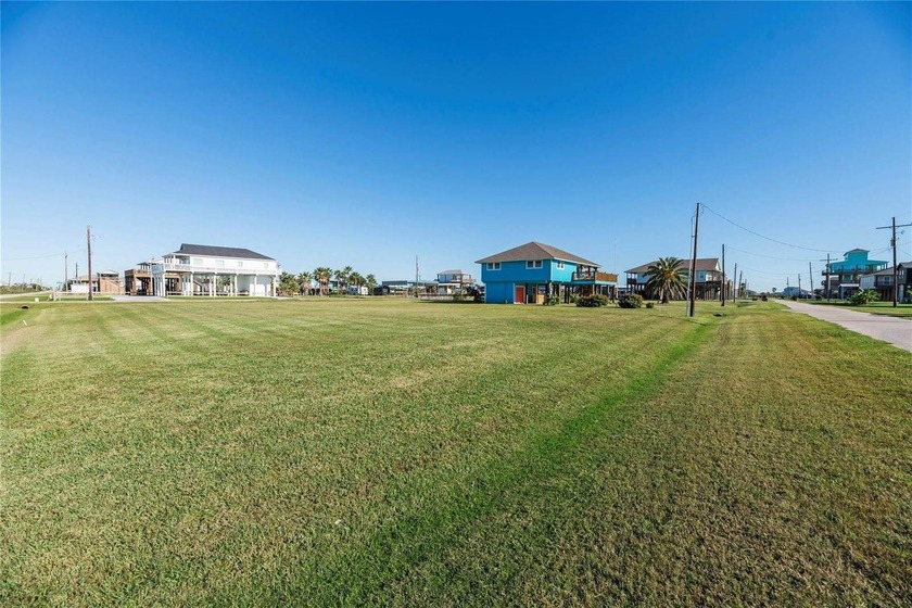 Fantastic opportunity to own 4 contiguous vacant lots near the - Beach Lot for sale in Crystal Beach, Texas on Beachhouse.com