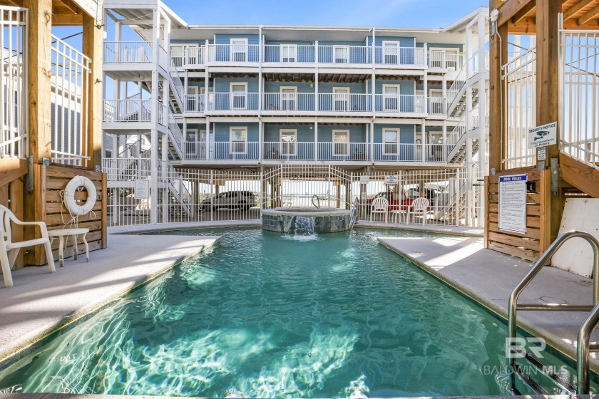 Gulf Shore's Dream Condo! Wake up to the sound of the waves in - Beach Condo for sale in Gulf Shores, Alabama on Beachhouse.com