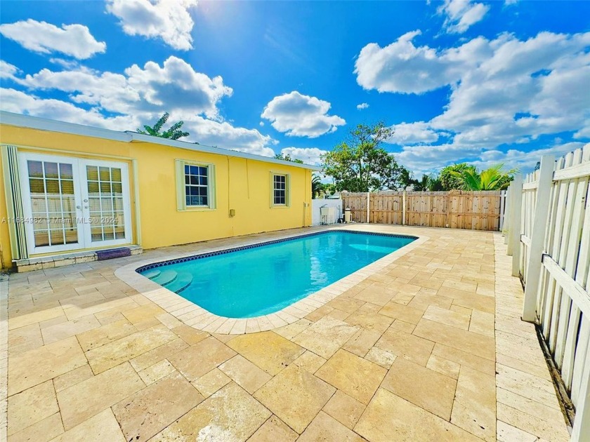 Attention Investors or first time home buyers! Welcome to this - Beach Home for sale in Hollywood, Florida on Beachhouse.com