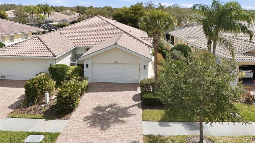 Welcome to this beautifully maintained 2 bedroom, 2 bathroom - Beach Home for sale in Sarasota, Florida on Beachhouse.com