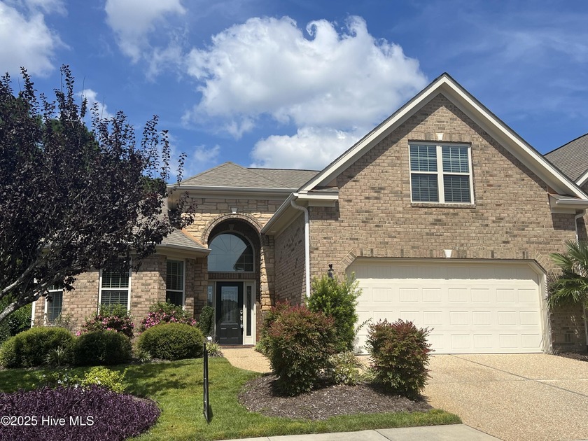 Welcome to this impeccably maintained townhome in the highly - Beach Townhome/Townhouse for sale in Wilmington, North Carolina on Beachhouse.com