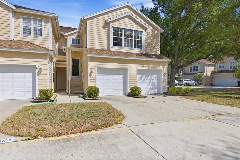 Move-in ready and beautifully maintained, this light-filled - Beach Condo for sale in Lakewood Ranch, Florida on Beachhouse.com