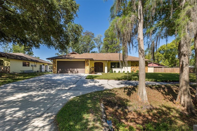 ONCE IN A LIFETIME OPPORTUNITY! Welcome home to this beautiful - Beach Home for sale in New Port Richey, Florida on Beachhouse.com
