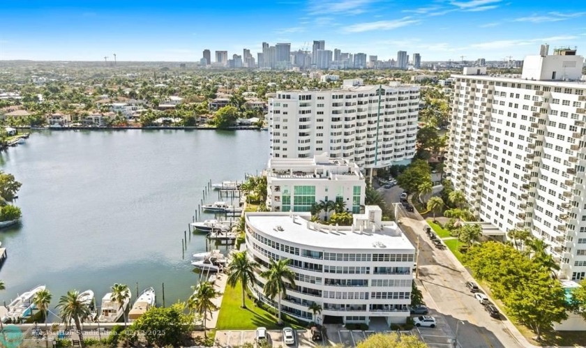 Location! Location! Location! on Sunset Lake with direct ocean - Beach Condo for sale in Fort Lauderdale, Florida on Beachhouse.com