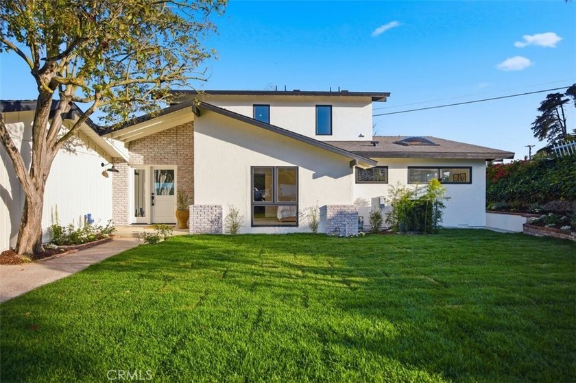 Rare, fully transformed hillside home with sweeping ocean - Beach Home for sale in Rolling Hills Estates, California on Beachhouse.com