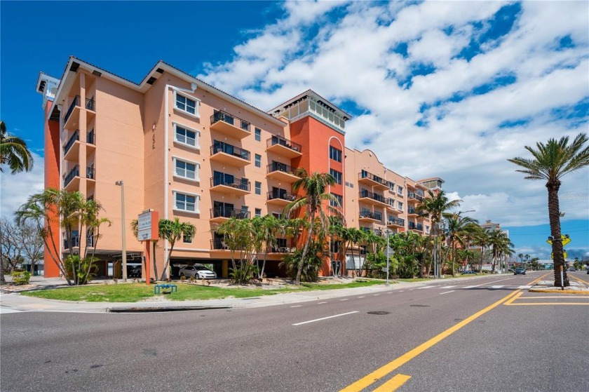 Welcome to your next smart investment! 3 minute walk to Johns - Beach Condo for sale in Madeira Beach, Florida on Beachhouse.com