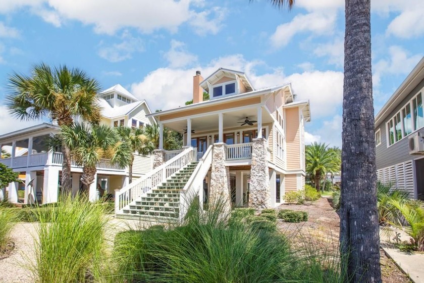 GORGEOUS RIVER FRONT HOME! Step inside this luxury riverfront - Beach Home for sale in Steinhatchee, Florida on Beachhouse.com