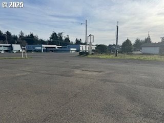 Prime Commercial lot with over 250 feet of Highway 101 - Beach Commercial for sale in Florence, Oregon on Beachhouse.com
