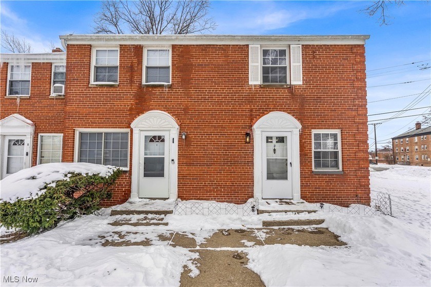 100% Turnkey Luxury | Urban-Chic Townhouse - Everything - Beach Condo for sale in Euclid, Ohio on Beachhouse.com