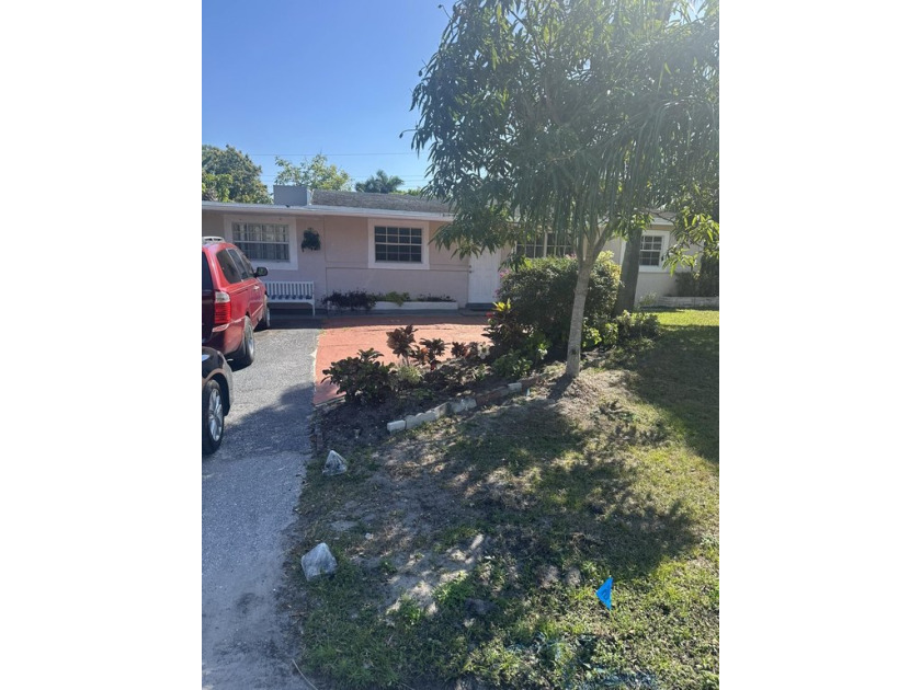 Step into the perfect blend of style and comfort with this - Beach Home for sale in West Palm Beach, Florida on Beachhouse.com