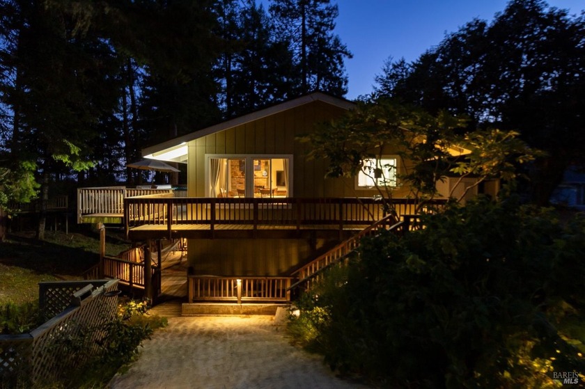 Looking for a peaceful redwood retreat located in the quiet - Beach Home for sale in Gualala, California on Beachhouse.com