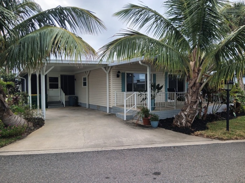 LOCATION! LOCATION!! LOCATION! -- SPACIOUS 2 BEDROOM // 2 BATH - Beach Home for sale in Melbourne Beach, Florida on Beachhouse.com