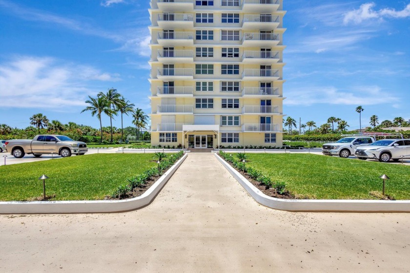 Beautifully appointed rare one bedroom/1.5 bath condo in the - Beach Condo for sale in Juno Beach, Florida on Beachhouse.com