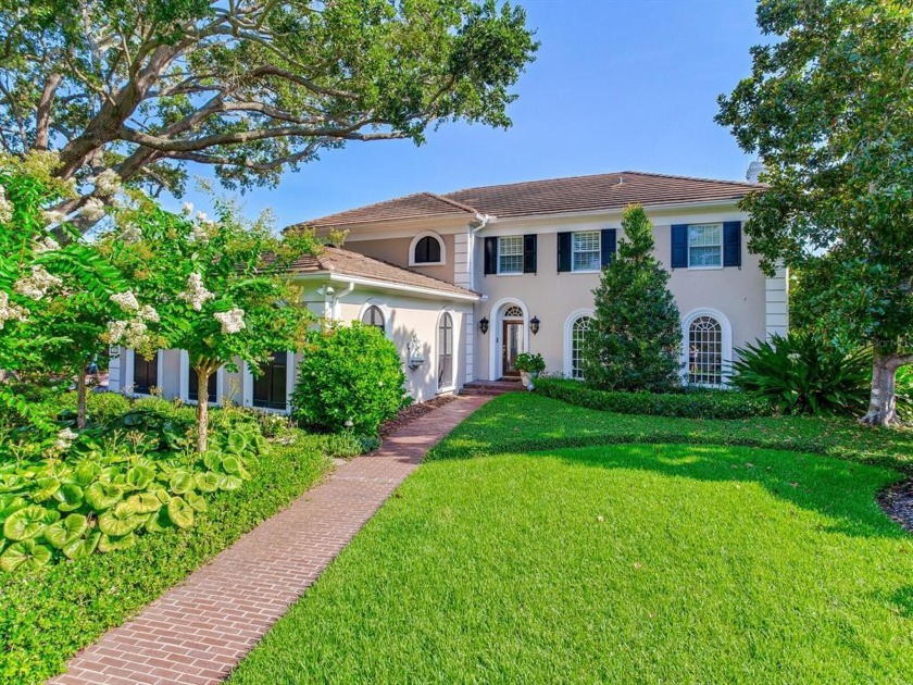 Welcome to Tampa Bay's TOP gated waterfront neighborhood of - Beach Home for sale in Tampa, Florida on Beachhouse.com