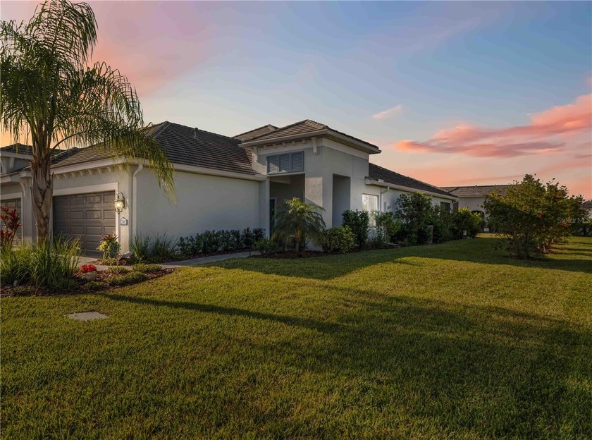 Better than new construction! This 2023-built 2-bedroom + flex - Beach Home for sale in Venice, Florida on Beachhouse.com