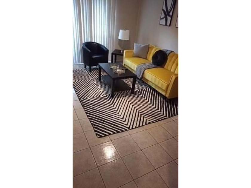 Looking for a 1-bed condo in Seabrook under $100K with amenities - Beach Condo for sale in Seabrook, Texas on Beachhouse.com