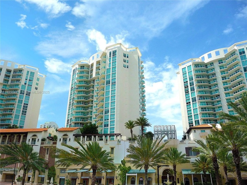STUNNING VIEWs w/PLENTY OF UPGRADES.  3-BD, 2-BA home, 1500 s/f - Beach Condo for sale in Sunny Isles Beach, Florida on Beachhouse.com