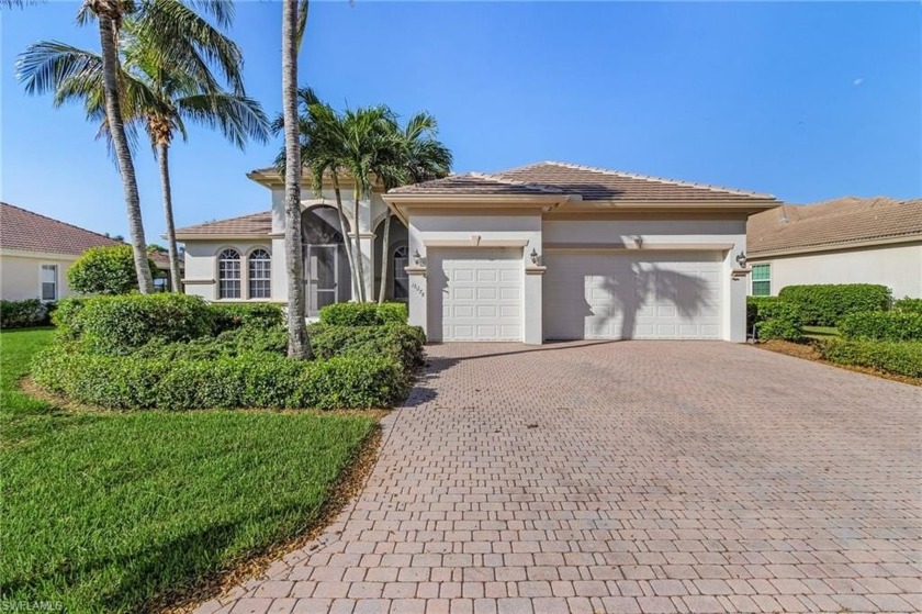 Featuring one of Crown Colony's Finest Listings! Move right in - Beach Home for sale in Fort Myers, Florida on Beachhouse.com