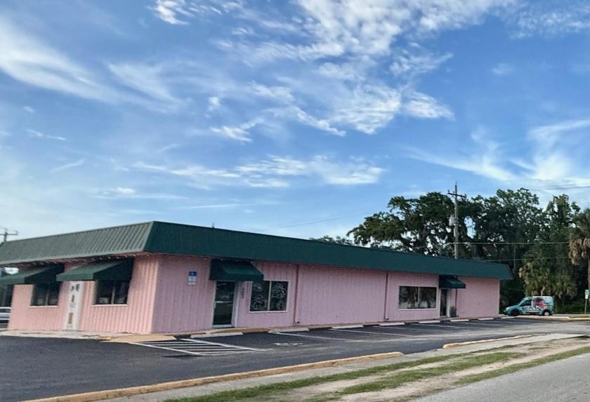 Prime commercial property located in historic New Smyrna Beach - Beach Commercial for sale in New Smyrna Beach, Florida on Beachhouse.com