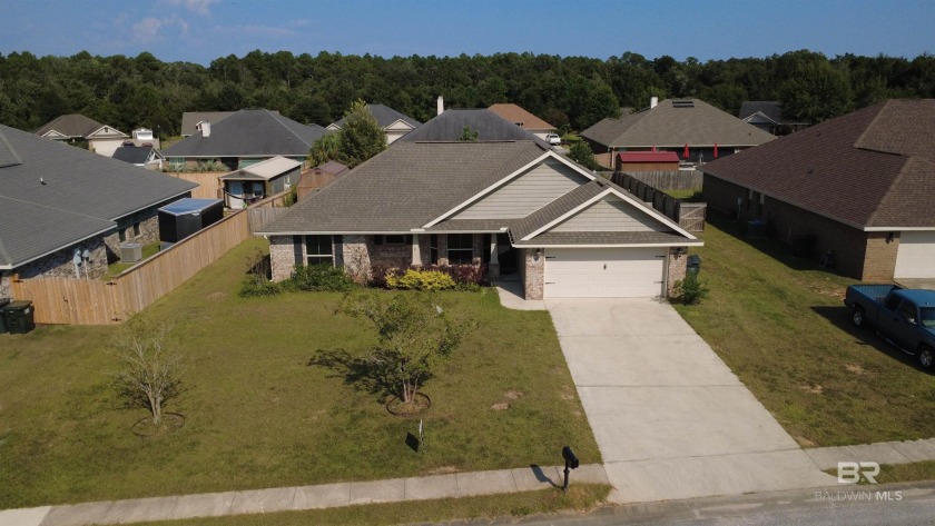 Welcome to 14846 Troon Dr., Foley, AL - a beautiful 3-bedroom - Beach Home for sale in Foley, Alabama on Beachhouse.com