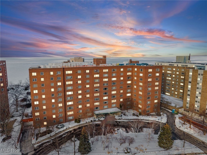 Breathtaking views of Lake Erie and downtown Cleveland from - Beach Condo for sale in Lakewood, Ohio on Beachhouse.com