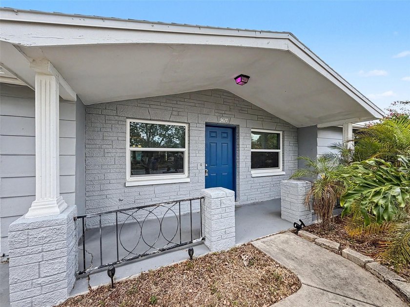 Under contract-accepting backup offers. Welcome to your Florida - Beach Home for sale in Holiday, Florida on Beachhouse.com