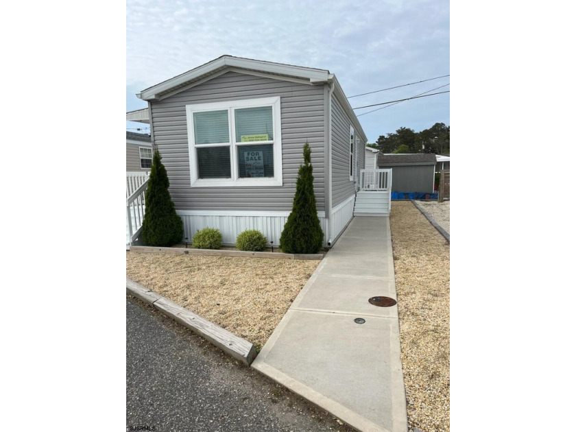 Discover a charming, like new, move in ready one bedroom - Beach Home for sale in Marmora, New Jersey on Beachhouse.com