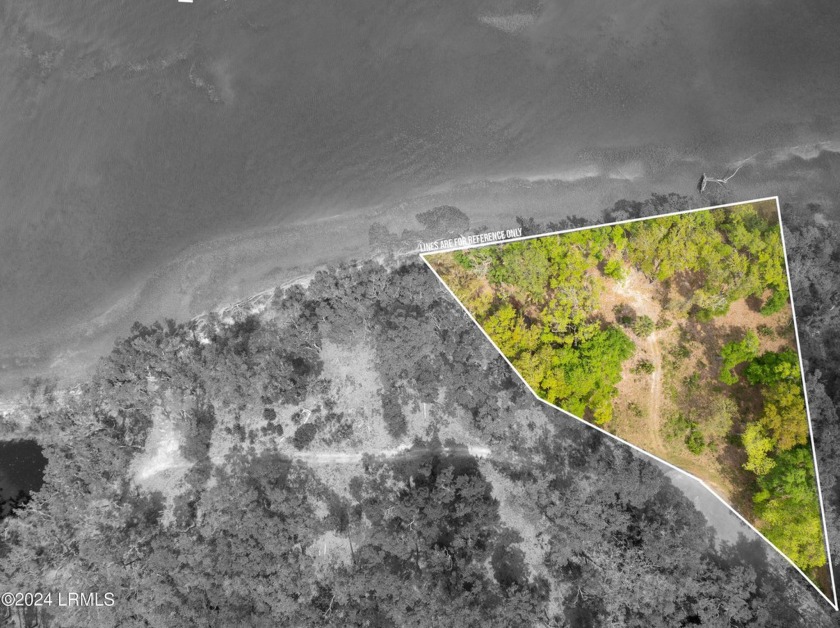 Nestled along the picturesque intercoastal waterway lies a rare - Beach Lot for sale in Beaufort, South Carolina on Beachhouse.com