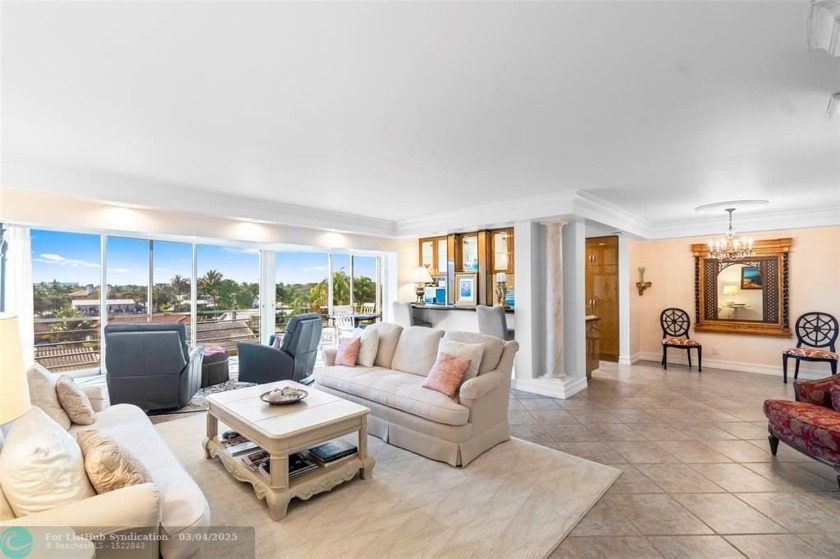 Beautifully Updated Waterfront Condo with Stunning Southern - Beach Condo for sale in Fort Lauderdale, Florida on Beachhouse.com