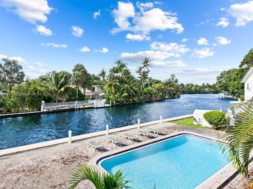 SPECTACULAR 1 BED/1 BATH, WATERFRONT UNIT IN HIP THREE RIVERS - Beach Condo for sale in Oakland Park, Florida on Beachhouse.com