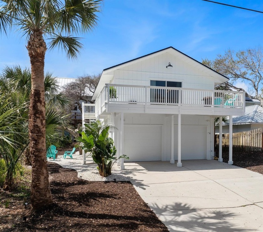 This charming, newly renovated beach home is ready to move in - Beach Home for sale in New Smyrna Beach, Florida on Beachhouse.com
