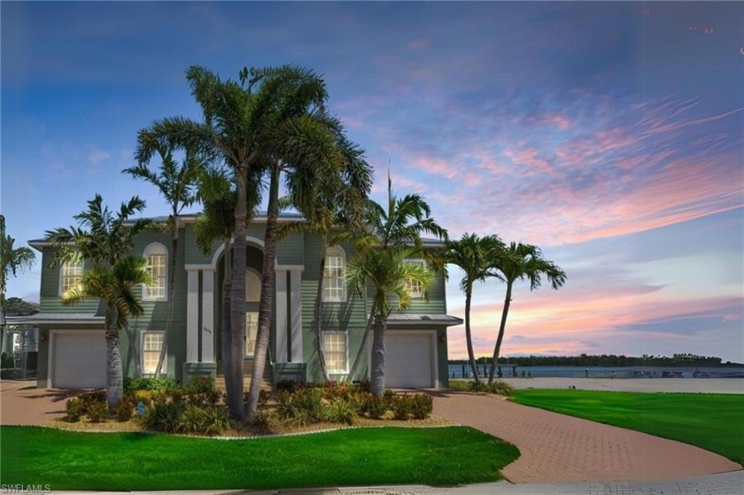 Waterfront Paradise! MAGNIFICIENT LUXURY, CUSTOM POOL Home - Beach Home for sale in Fort Myers Beach, Florida on Beachhouse.com